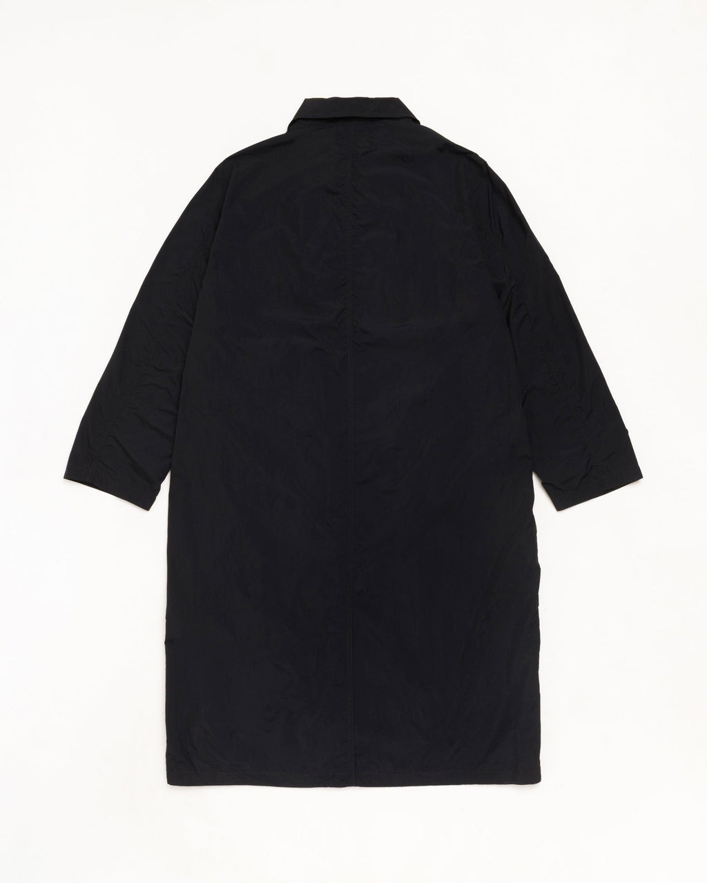 ULTRA LIGHTWEIGHT NYLON TRENCH