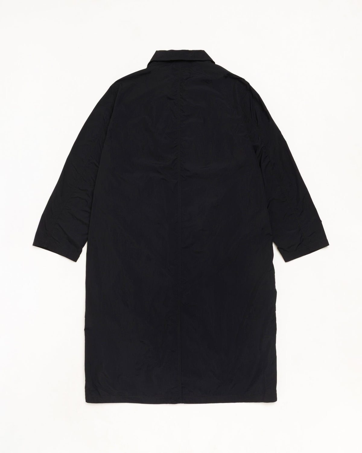 ULTRA LIGHTWEIGHT NYLON TRENCH