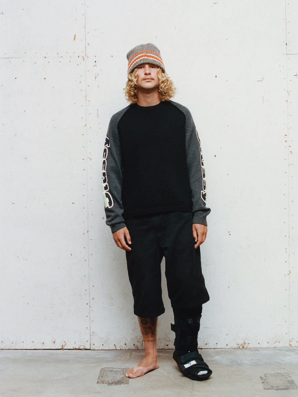 TWO TONE RAGLAN SWEATER
