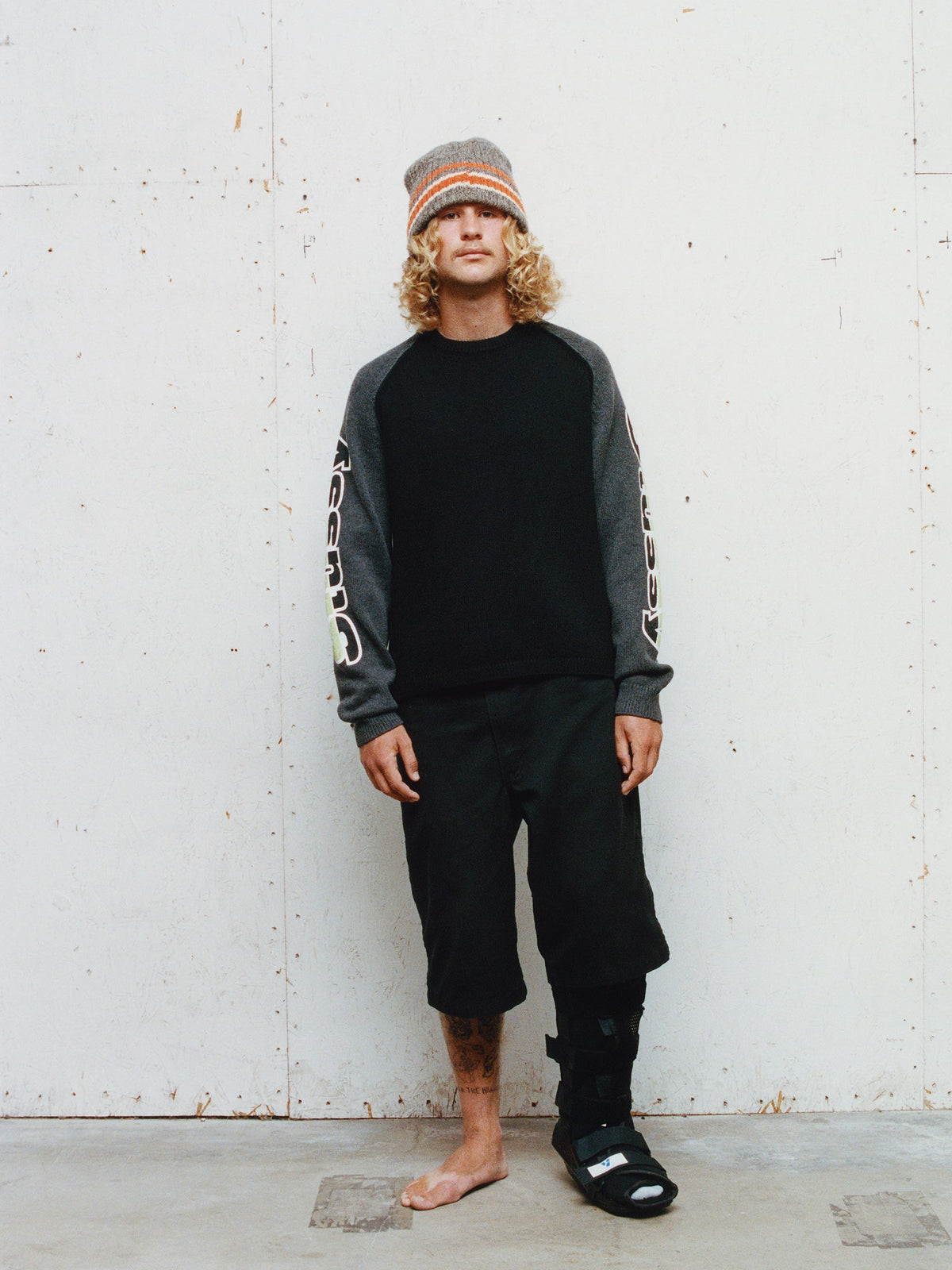 TWO TONE RAGLAN SWEATER